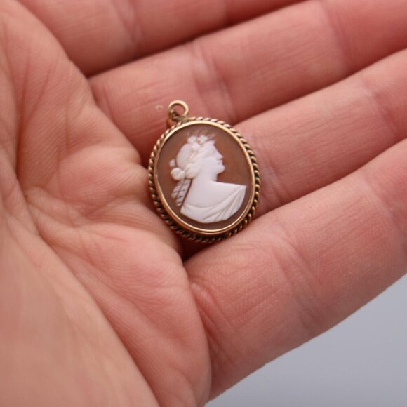 Art Deco Gold Filled Shell Cameo Pendant or Brooch - Picture 5 of 8